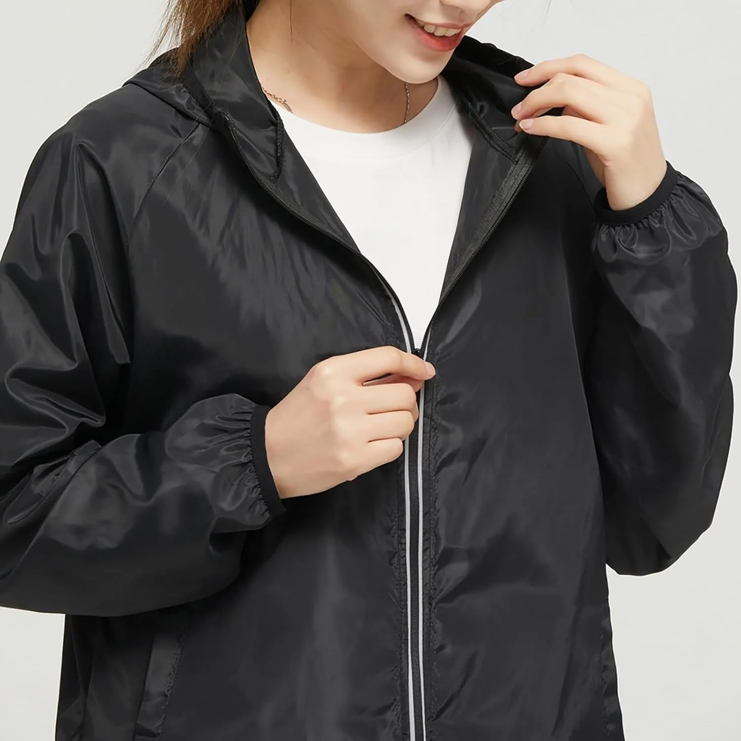 Lightweight Rain Jackets for Women Plain Waterproof Windbreaker Jacket Women Packable Raincoat Rain Coats with Hood