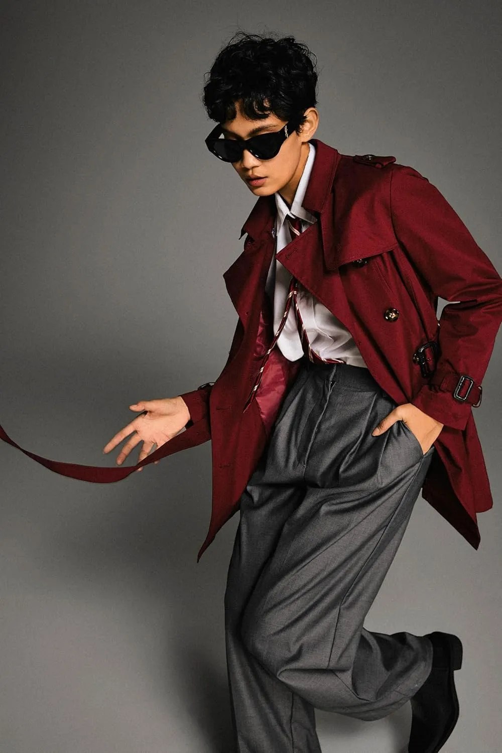 Orolay Women's Double Breasted Trench Coat Windbreaker Jacket with Belt