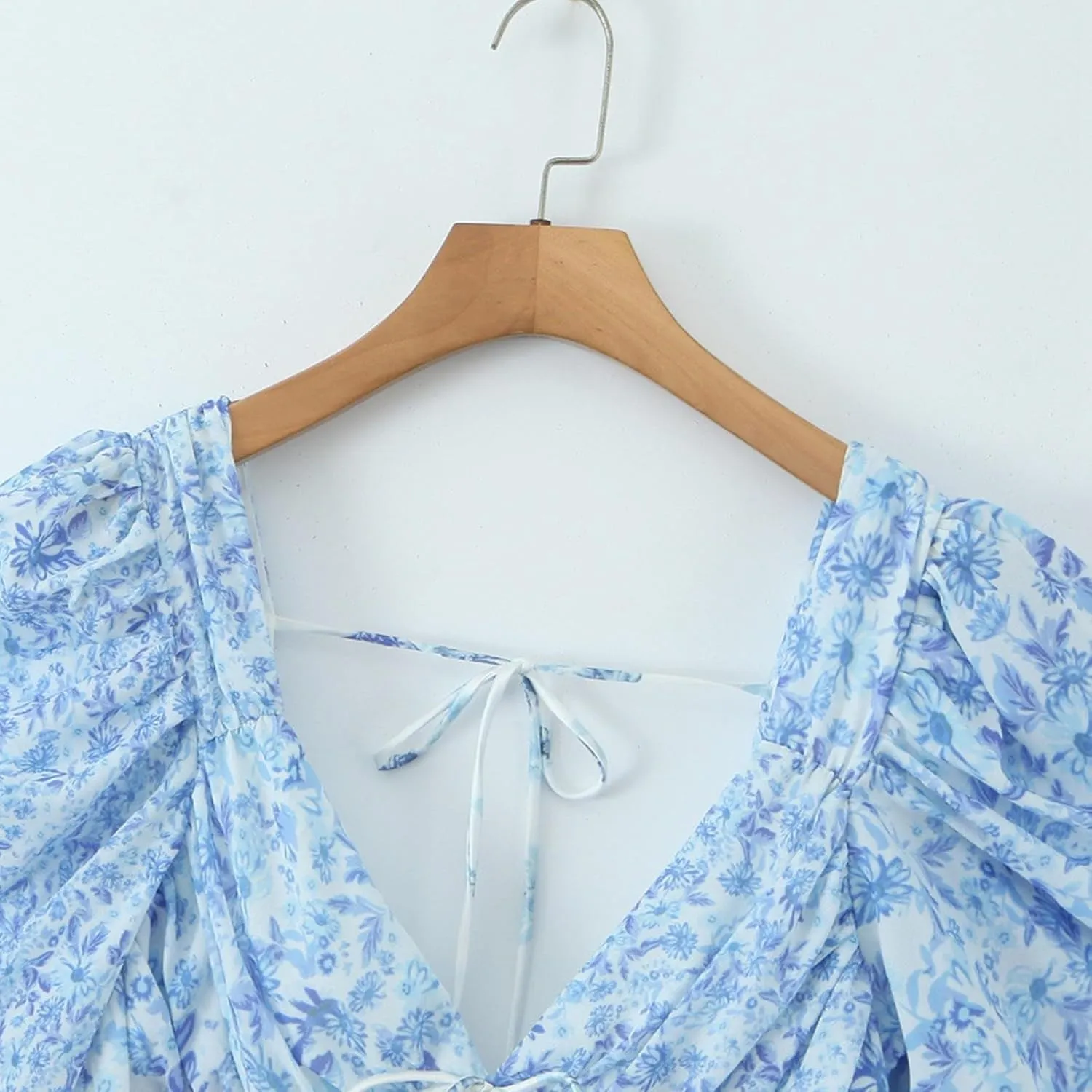 Women Floral Patchwork Mini Dress Y2k V Neck Tie Back Tiered Ruffle Dresses Bohemia Layered Swing Short Dress